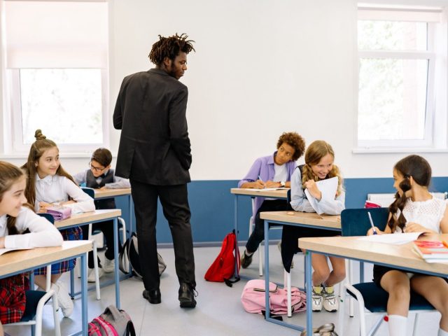 Guide pratique pour concevoir un curriculum par projets en