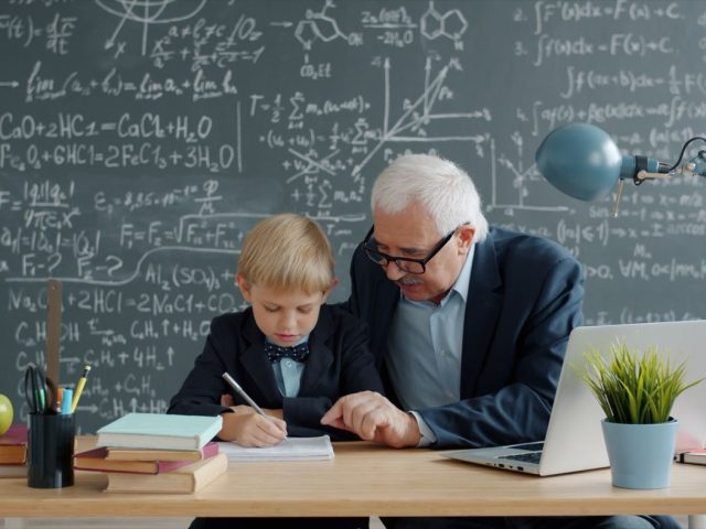 Créer un réseau de tuteurs indépendants pour soutien scolaire