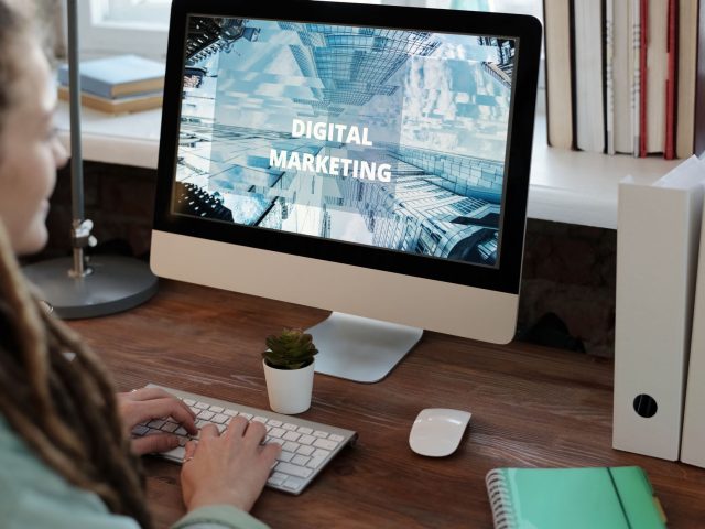 Tirer parti de la publicité sur ChatGPT pour attirer de nouveaux clients